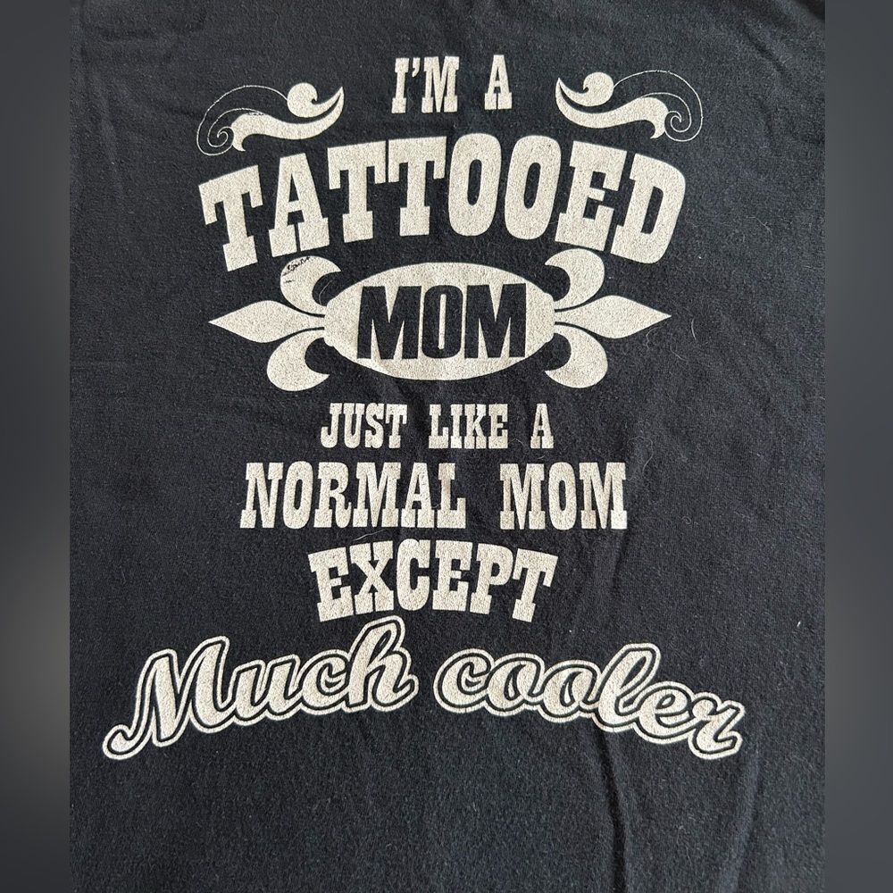 Anvil Black Women’s Tattooed Mom Graphic Short Sleeve Tee T-shirt Size Medium
